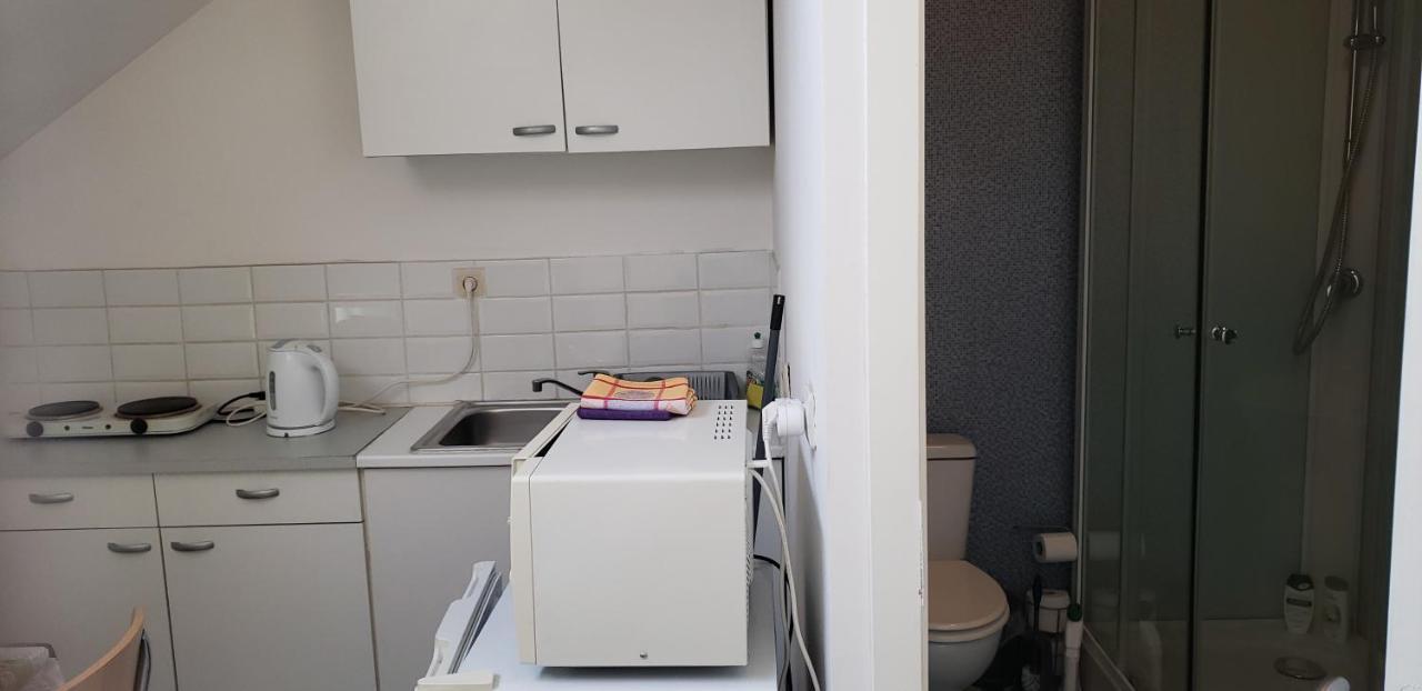 Residence Mantekila Marcinelle エクステリア 写真